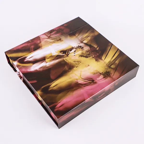 Rõivaste kinkekarbid